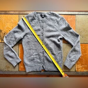 Prive 100% cashmere gray button up sweater cardigan dainty feminine small petite